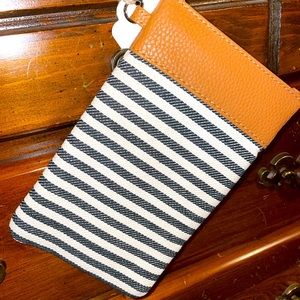 Thirty One Sunglass case